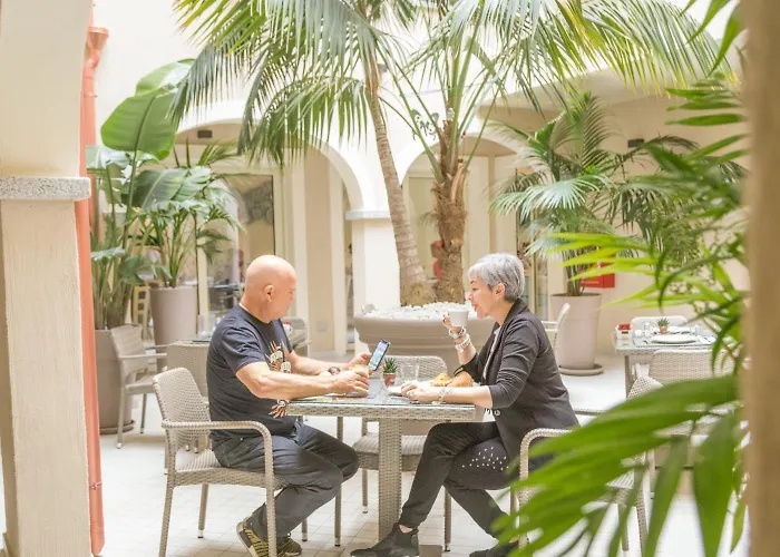 Otel Regina Simius 3*